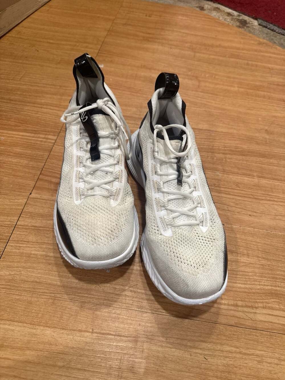 Under Armour Curry 8 Flow White Black Patent Basketball Sneakers M12.5